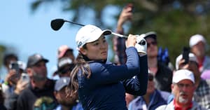 kadin-golfu-birdenbire-para-kazandi-l427t2kZ.jpg