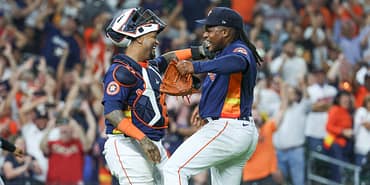 astros-pitcher-clevelanda-karsi-no-hitterda-asgar-ile-karsilasiyor-yddyMSxy.jpg